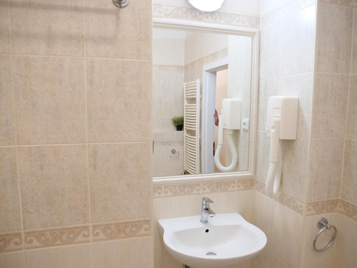 Apartment In City Centre Prag Exterior foto